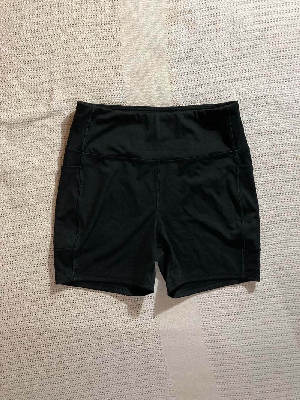 Women’s Shorts with Pockets High Waisted  Stretch Yoga Running Athletic Shorts
